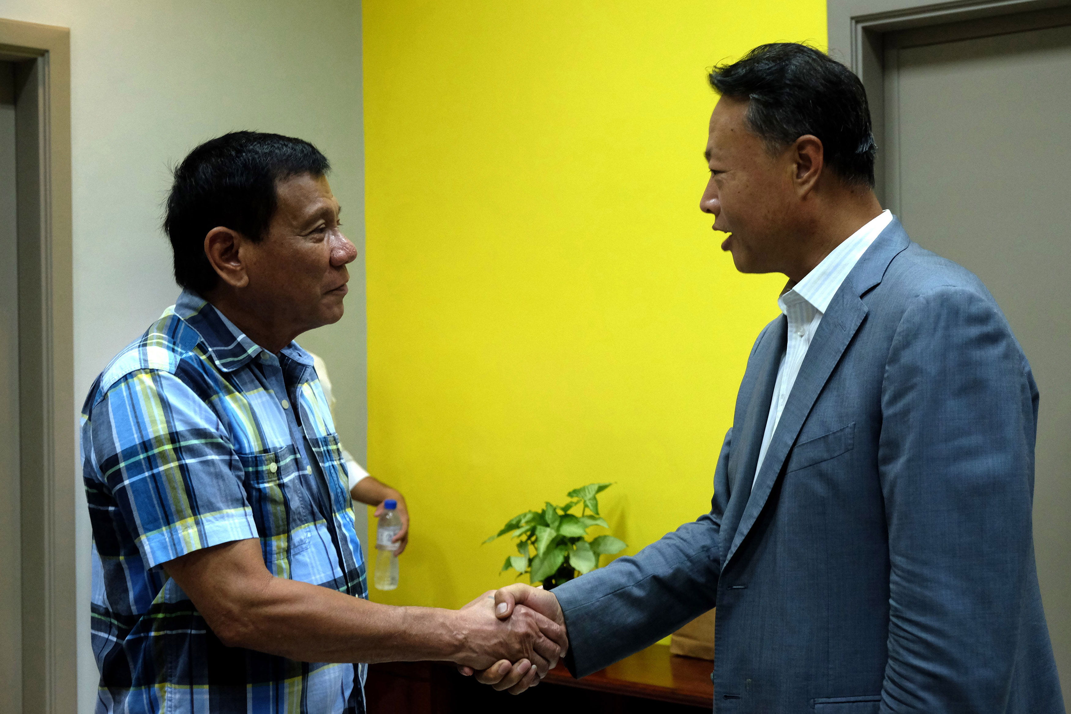 Duterte-and-Zhao-Jianhua.2.jpg